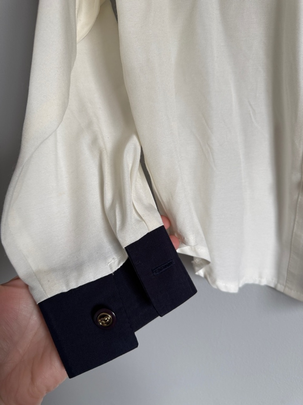 Vintage-Inspired Cream Button-Up Shirt with Patterned Yoke western Medium - Picture 5 of 6